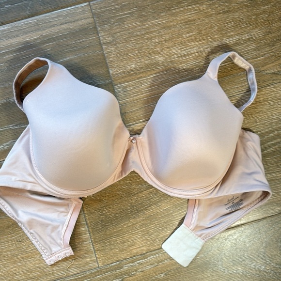 Soma embraceable Perfect Coverage nude bra size 42D - Picture 2 of 7